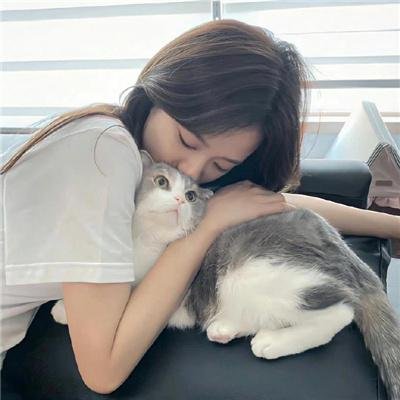 敦君与女朋友